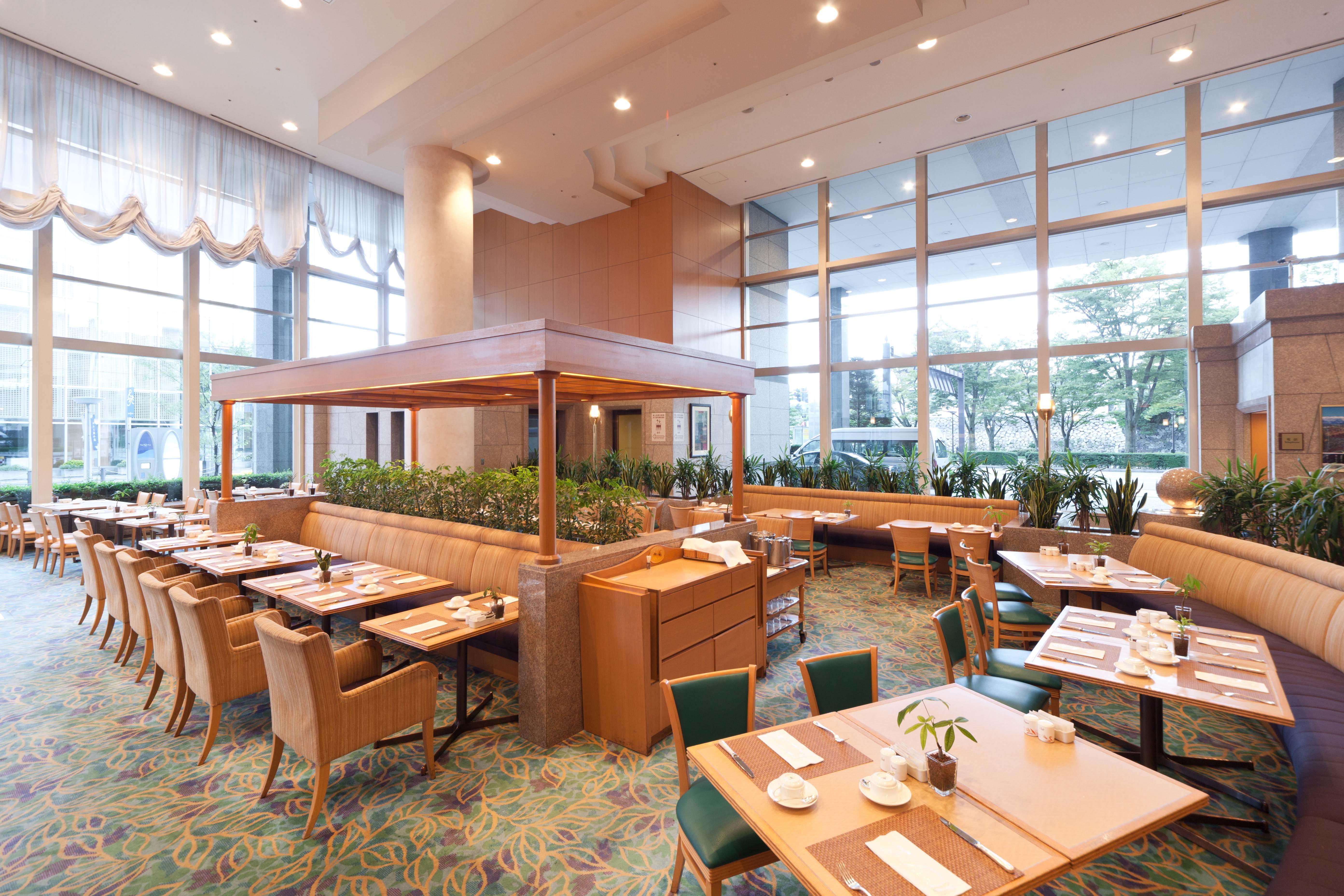 מלון Ana Crowne Plaza Toyama By Ihg מראה חיצוני תמונה