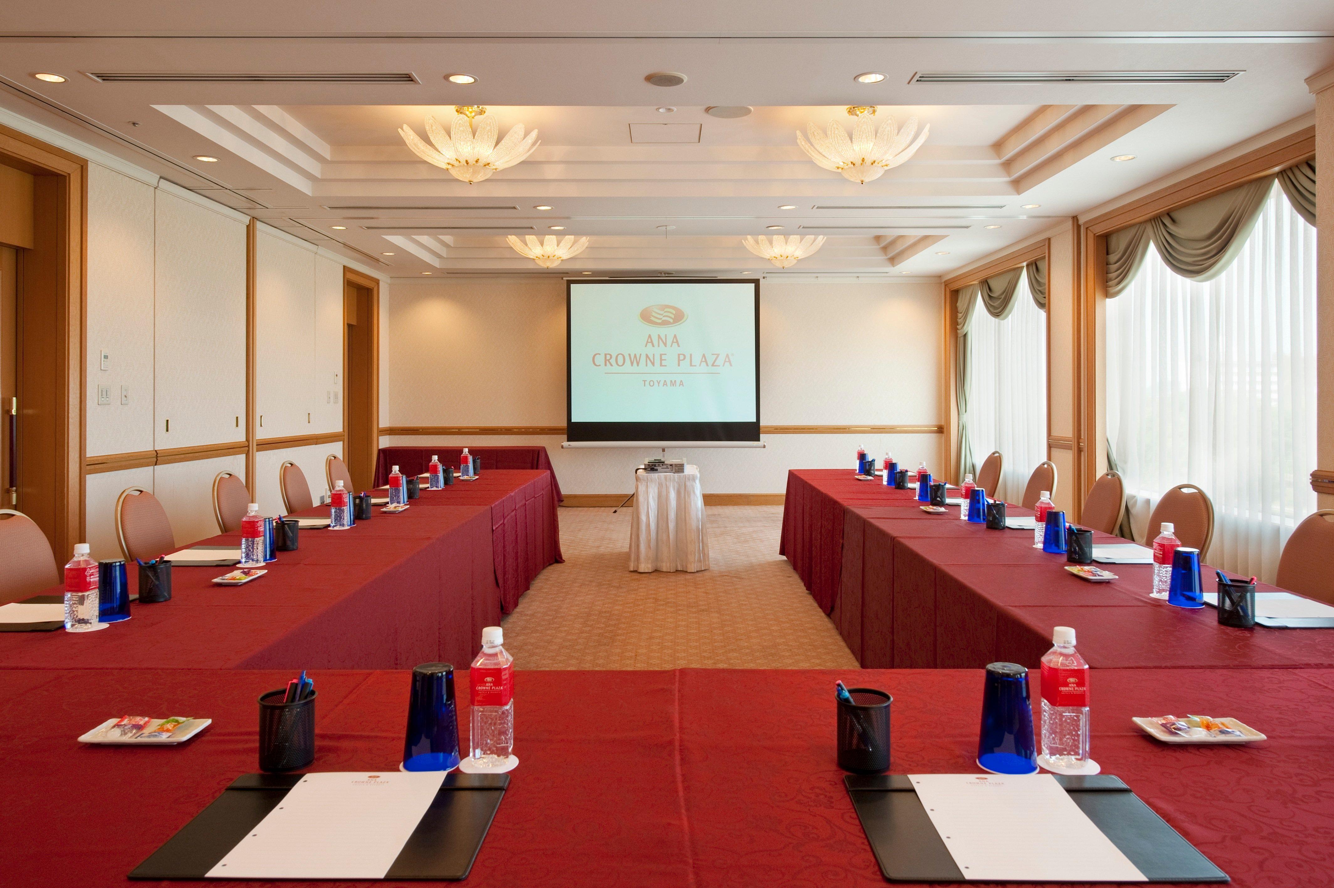 מלון Ana Crowne Plaza Toyama By Ihg מראה חיצוני תמונה