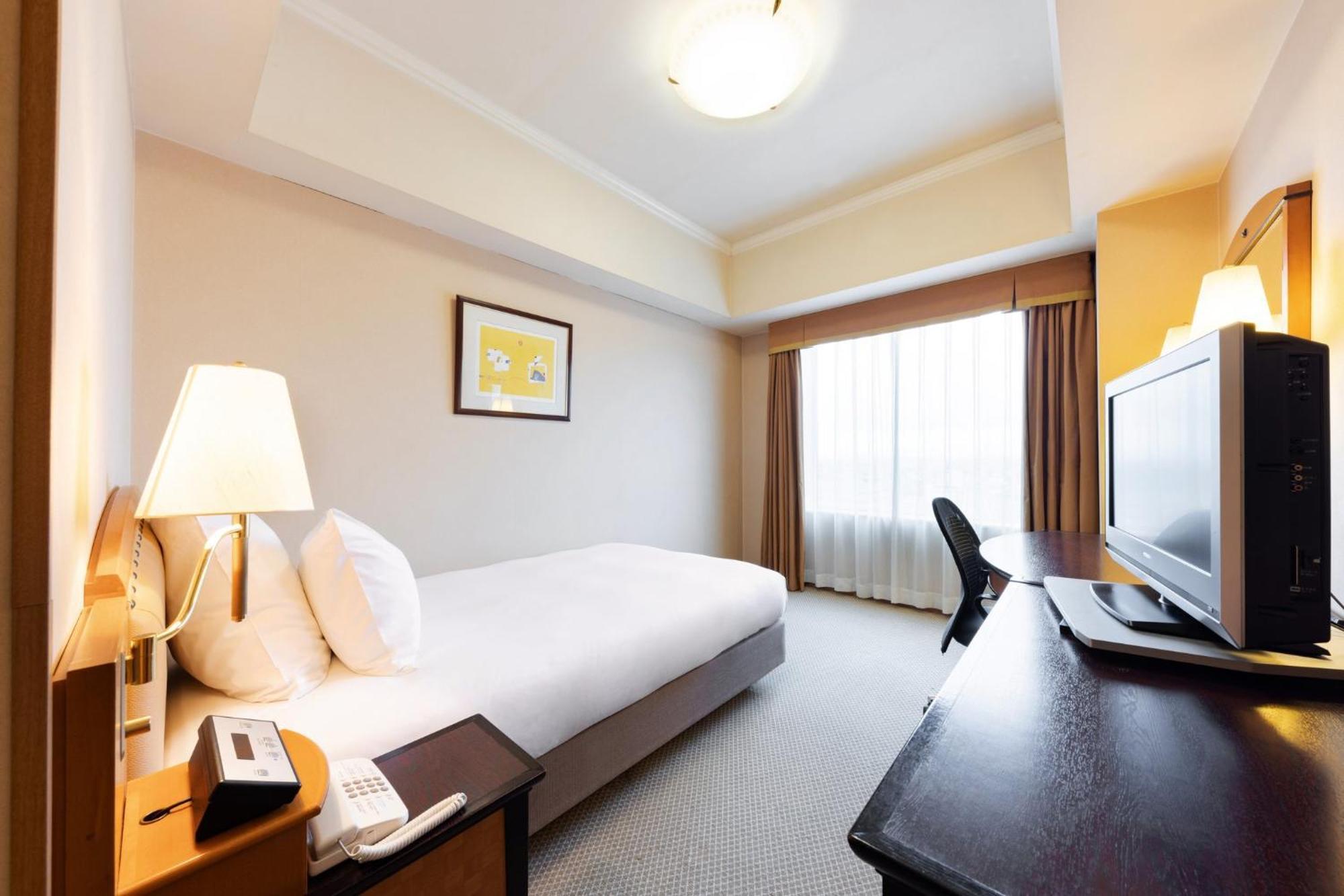 מלון Ana Crowne Plaza Toyama By Ihg מראה חיצוני תמונה