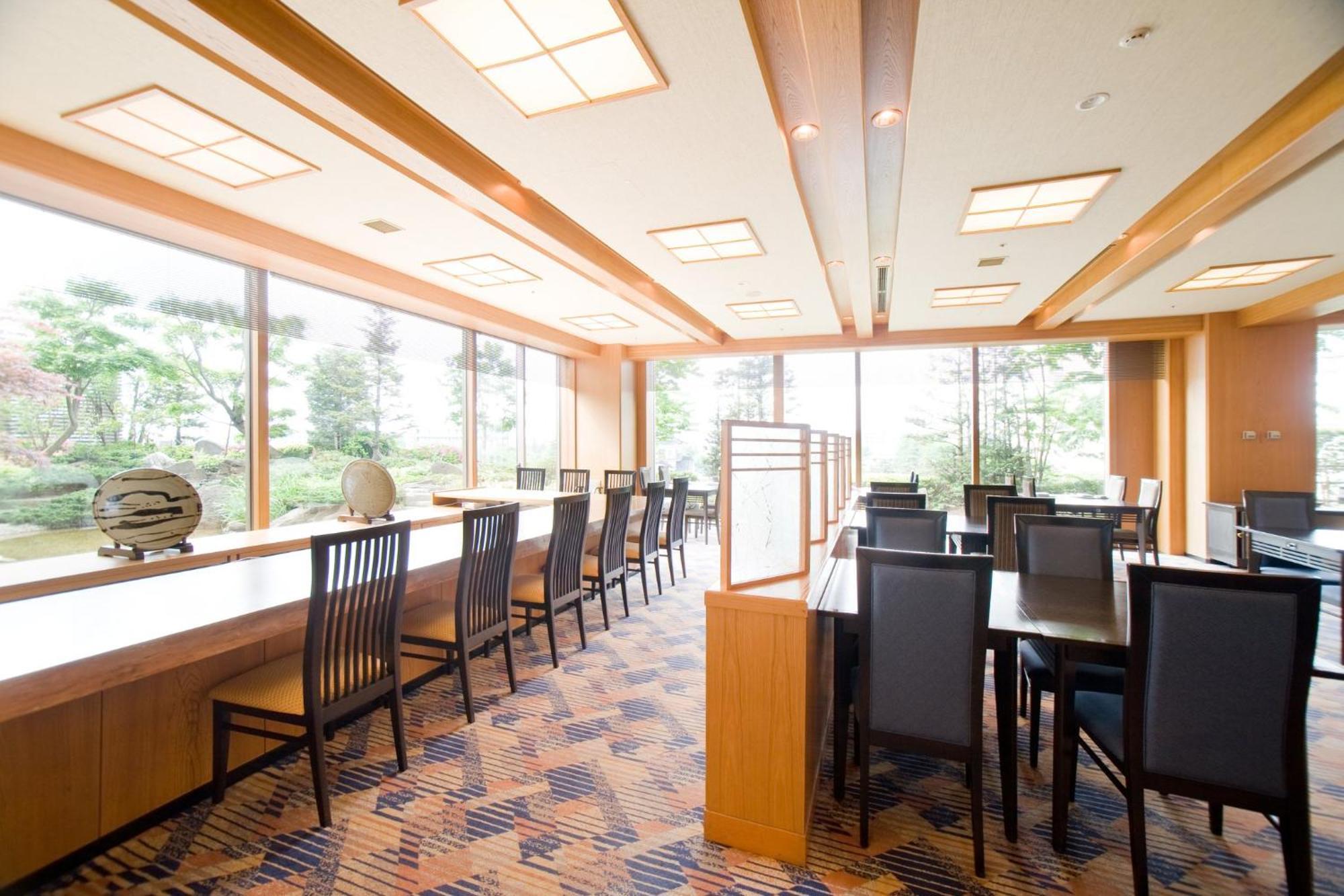 מלון Ana Crowne Plaza Toyama By Ihg מראה חיצוני תמונה
