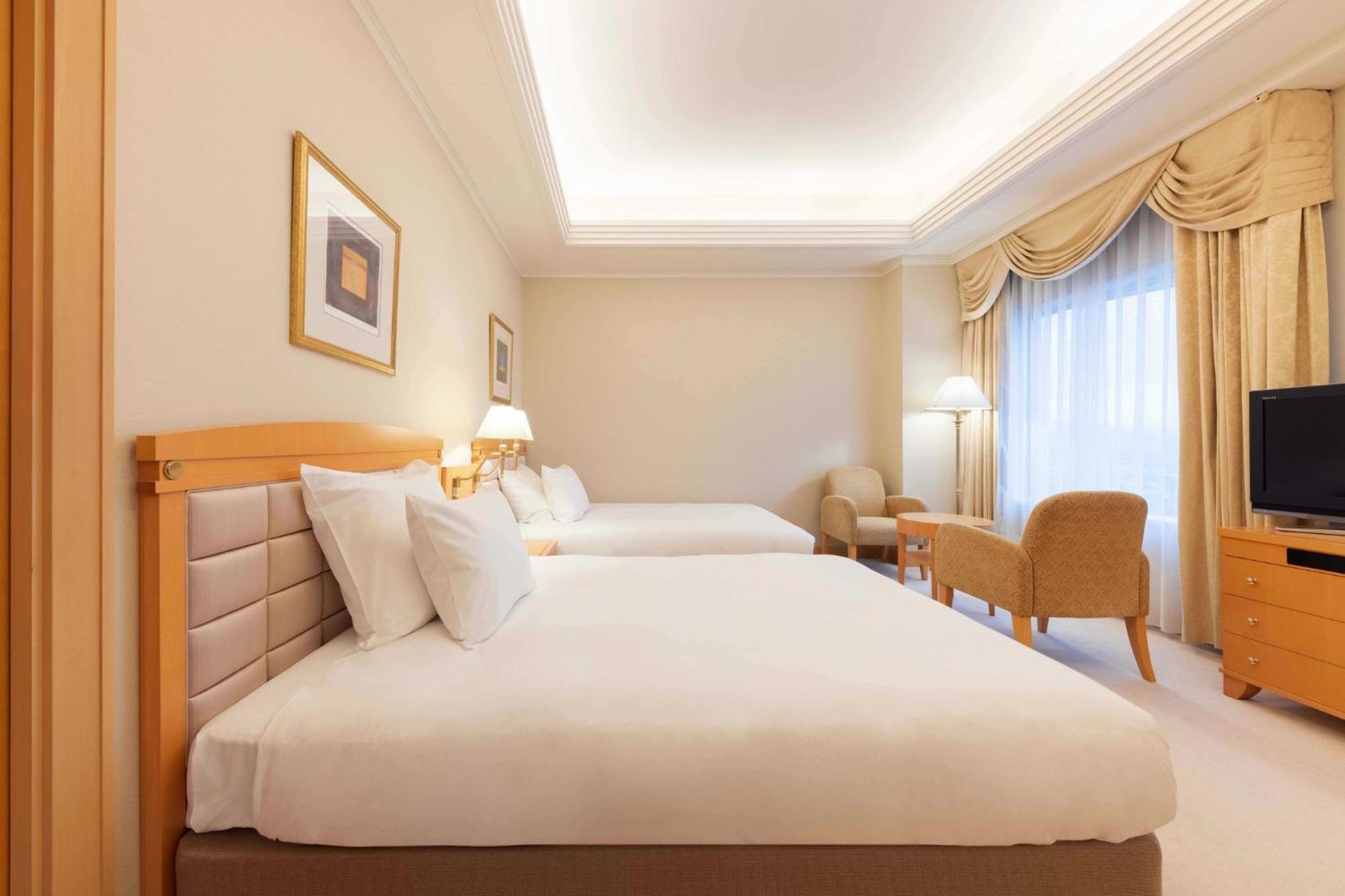 מלון Ana Crowne Plaza Toyama By Ihg מראה חיצוני תמונה