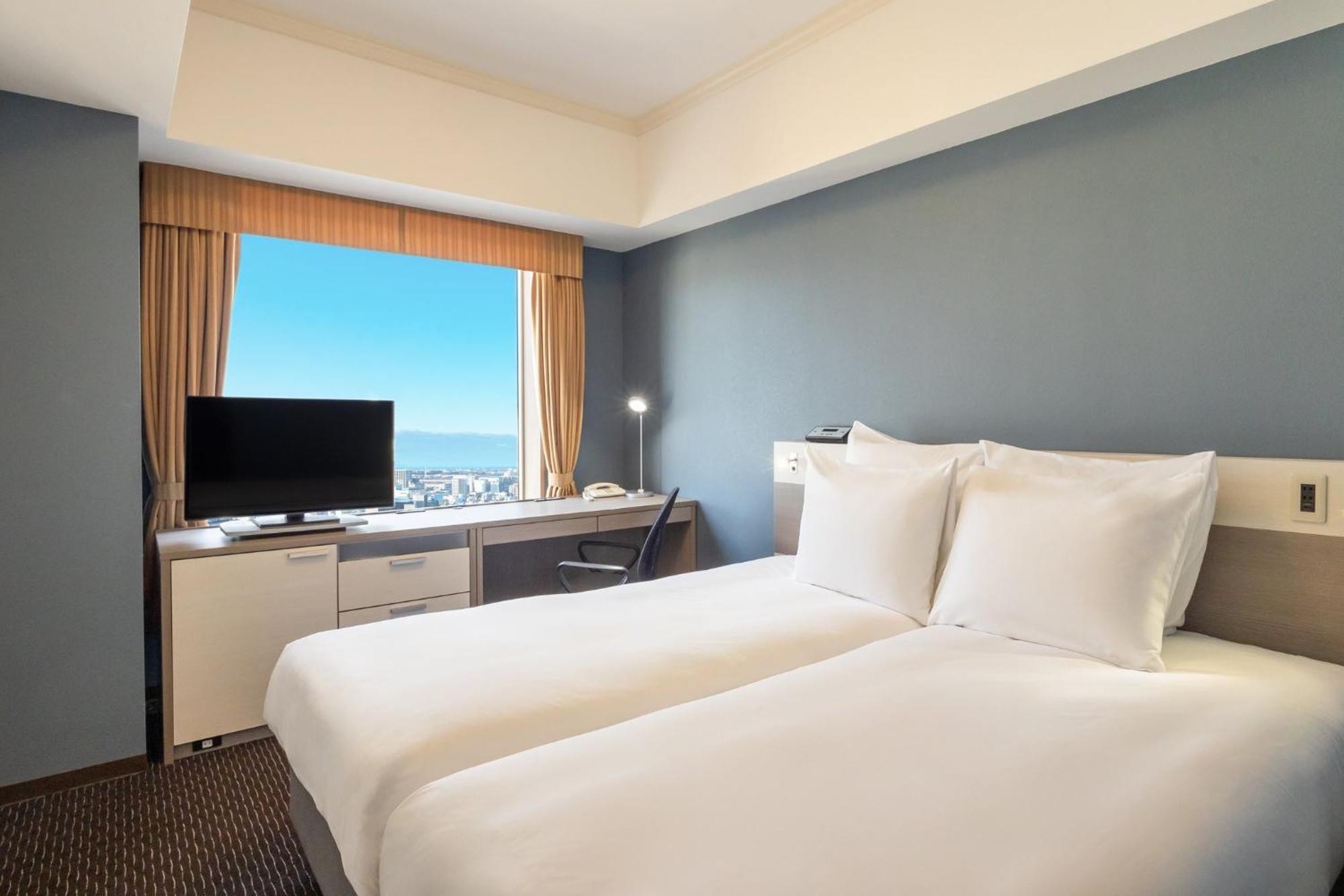 מלון Ana Crowne Plaza Toyama By Ihg מראה חיצוני תמונה